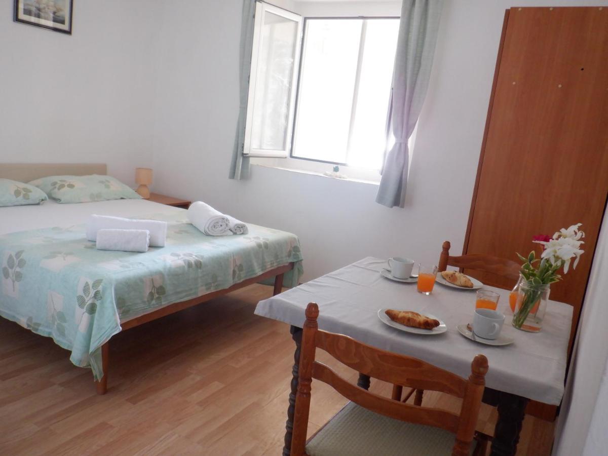 Podskoj Apartments Saplunara Bagian luar foto